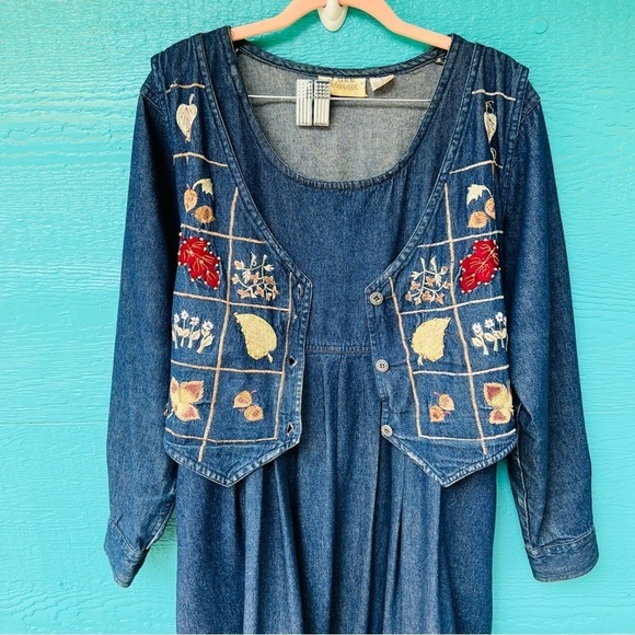 VINTAGE DENIM EMBROIDERED VESTED MAXI DRESS POCKETS EMPIRE WAIST SIZE LARGE - Picture 2 of 8